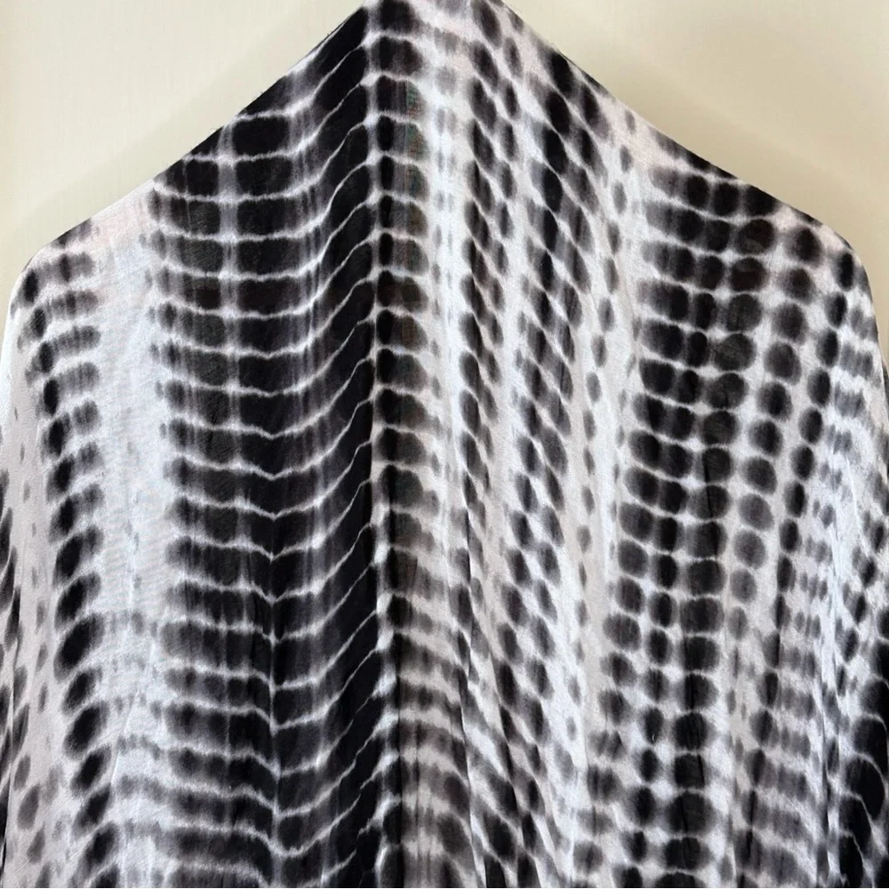 SALE 2/25 Michael Stars Black & White Tie Dye Ruana, Multi-use Coverup One Size